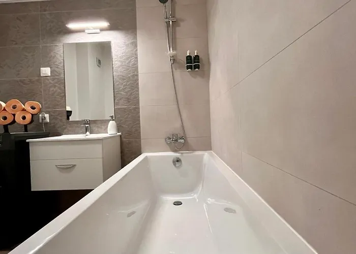 The Butterfly Suite, Near Arenele Romane & Constitution Square شقة بوخارست