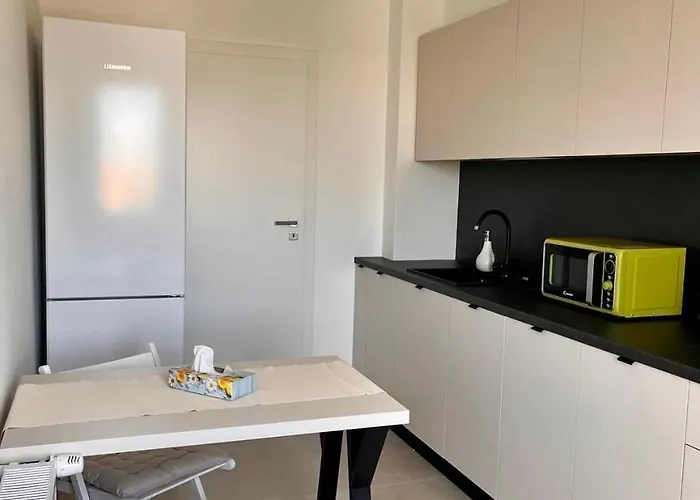 شقة The Butterfly Suite, Near Arenele Romane & Constitution Square بوخارست