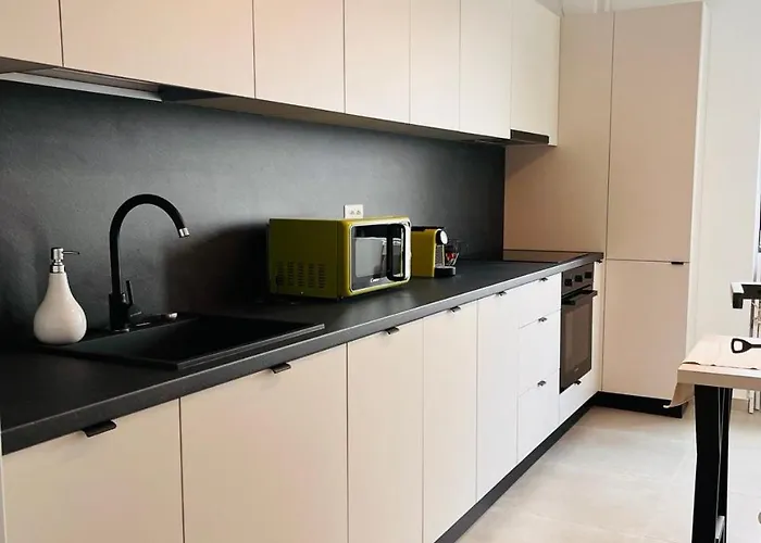 The Butterfly Suite, Near Arenele Romane & Constitution Square شقة بوخارست