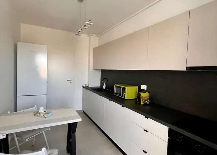 شقة The Butterfly Suite, Near Arenele Romane & Constitution Square