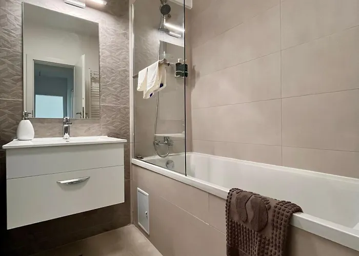 Apartamento The Butterfly Suite, Near Arenele Romane & Constitution Square